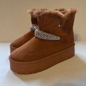 Rouge Helium Platform Brown Faux Fur Booties Rhinestone strap Woman's Size 8.5